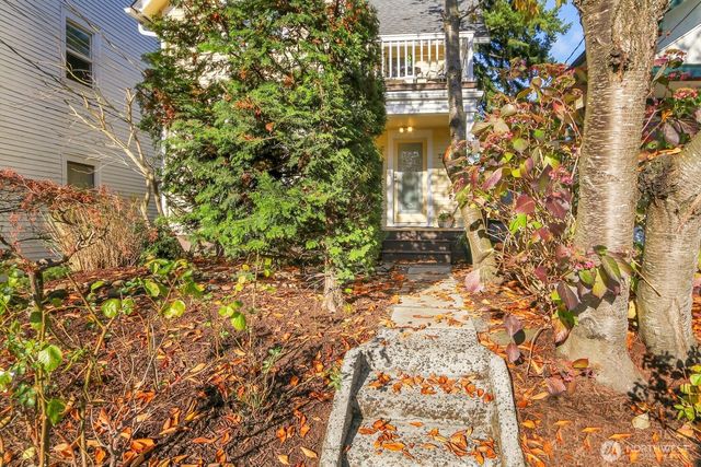 2850 NW 65th Street, Seattle, WA 98117