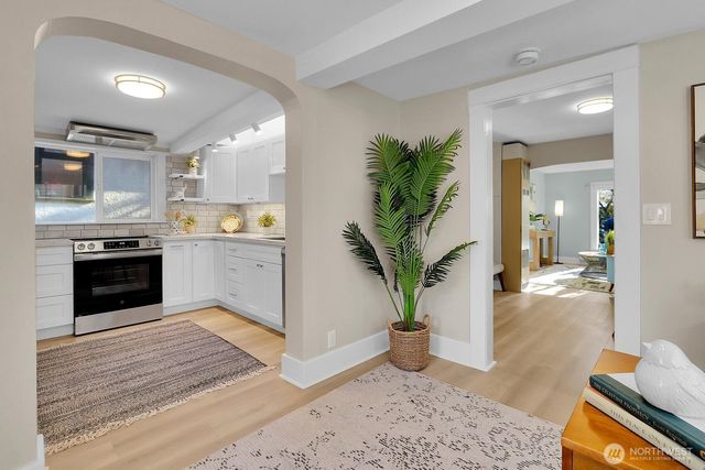 2850 NW 65th Street, Seattle, WA 98117