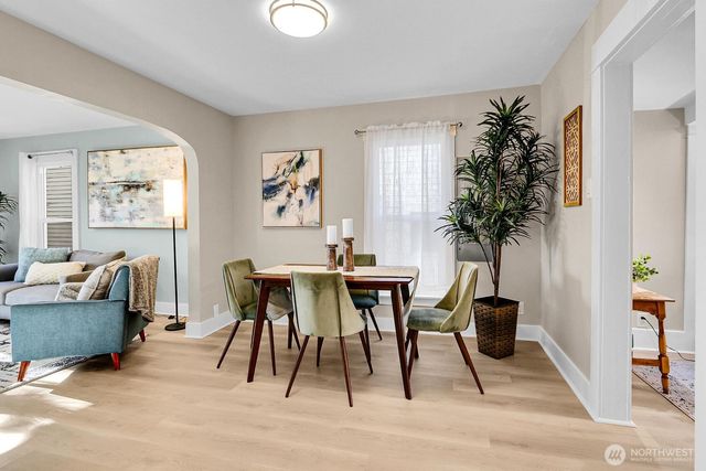 2850 NW 65th Street, Seattle, WA 98117