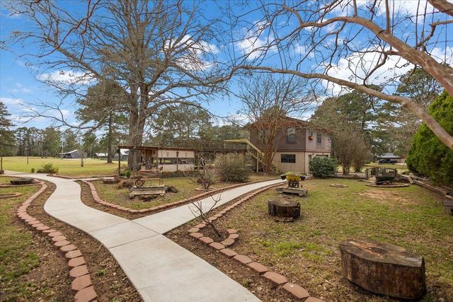 2320 Grangeway Rd, Marshall, TX 75672