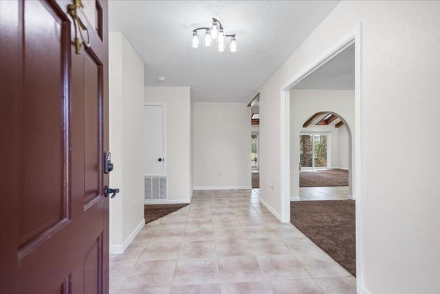 2320 Grangeway Rd, Marshall, TX 75672