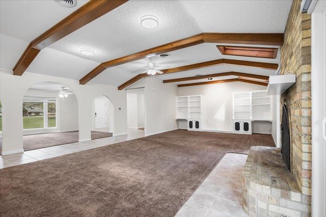 2320 Grangeway Rd, Marshall, TX 75672