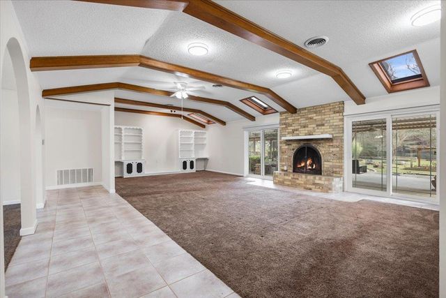 2320 Grangeway Rd, Marshall, TX 75672