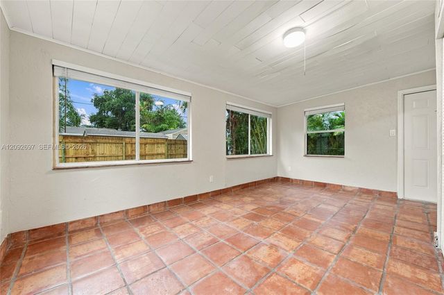 49 W Mango Road, Lake Worth, FL 33467