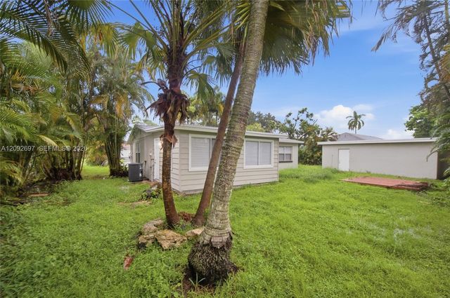 49 W Mango Road, Lake Worth, FL 33467