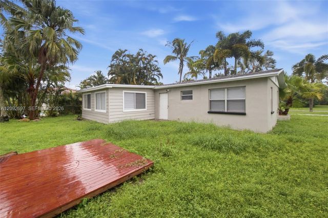 49 W Mango Road, Lake Worth, FL 33467