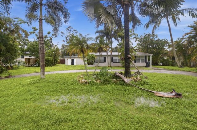 49 W Mango Road, Lake Worth, FL 33467