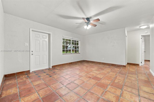 49 W Mango Road, Lake Worth, FL 33467