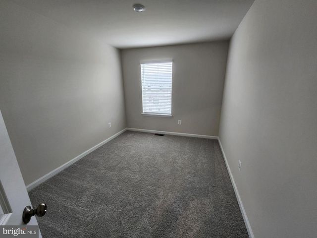 114 MILBURN DR, Martinsburg, WV 25403