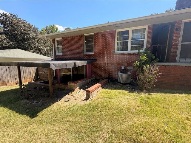 3209 W Manor Circle SW, Atlanta, GA 30311