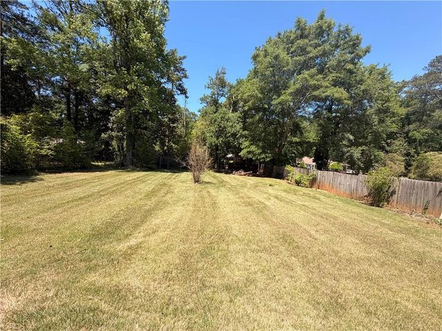 3209 W Manor Circle SW, Atlanta, GA 30311