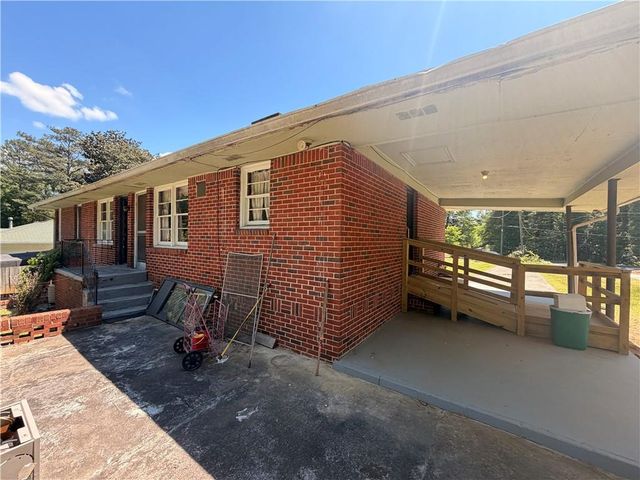 3209 W Manor Circle SW, Atlanta, GA 30311