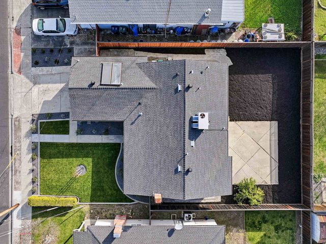 317 Hillcrest Ave, Livermore, CA 94550