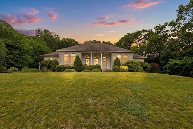54 Olney Rd, Palmer, MA 01069