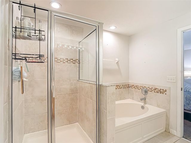 2426 MIDDLETON GROVE DRIVE, Brandon, FL 33511