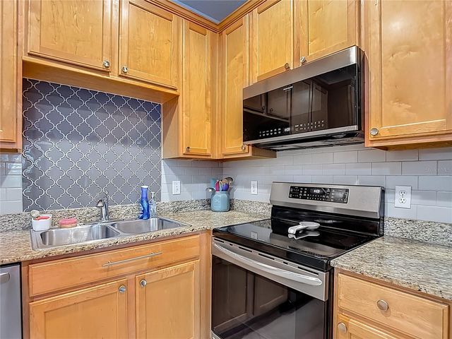 2426 MIDDLETON GROVE DRIVE, Brandon, FL 33511