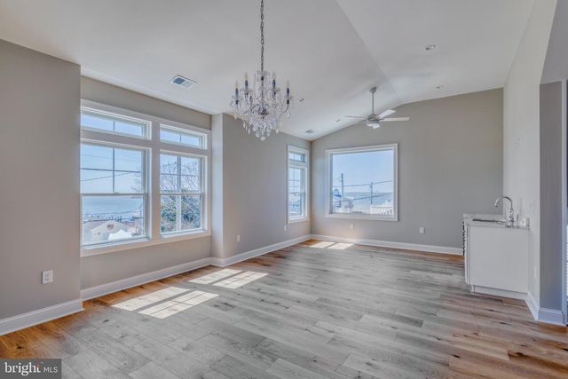 7 29TH ST, Long Beach Twp, NJ 08008