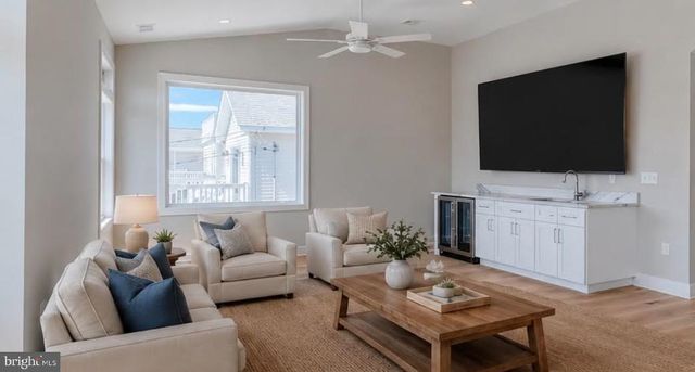 7 29TH ST, Long Beach Twp, NJ 08008