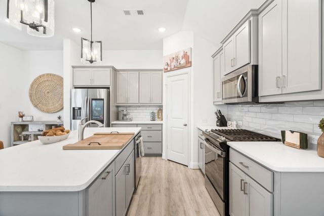 2804 Claude White Creek, Mckinney, TX 75071