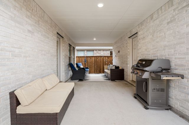 2804 Claude White Creek, Mckinney, TX 75071