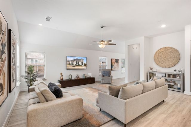 2804 Claude White Creek, Mckinney, TX 75071