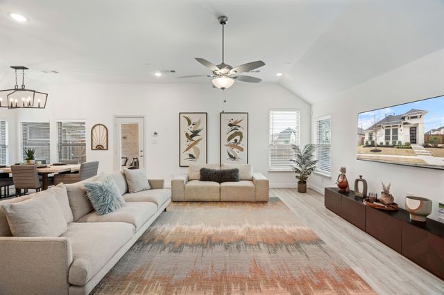 2804 Claude White Creek, Mckinney, TX 75071