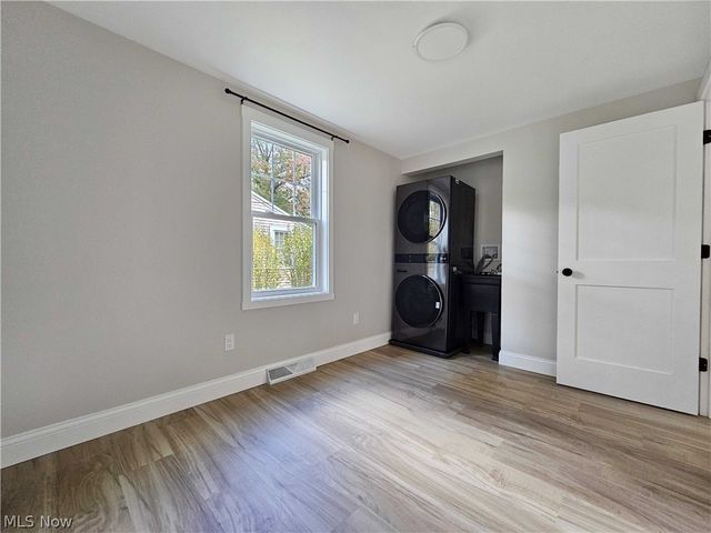 2264 River Road, Willoughby Hills, OH 44094