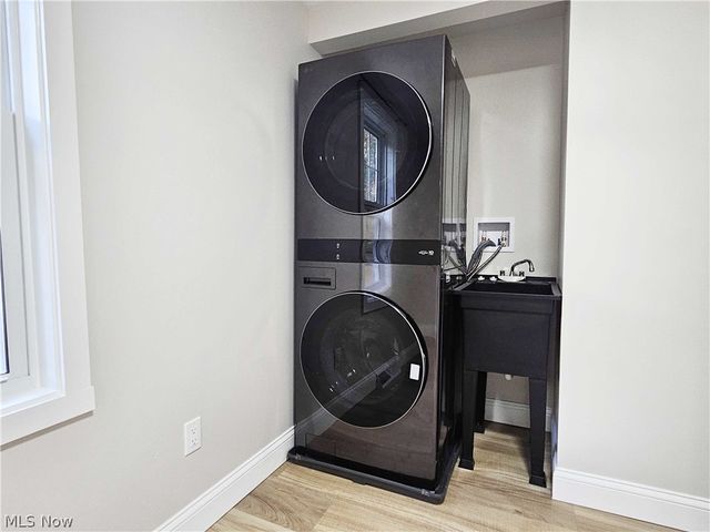 2264 River Road, Willoughby Hills, OH 44094