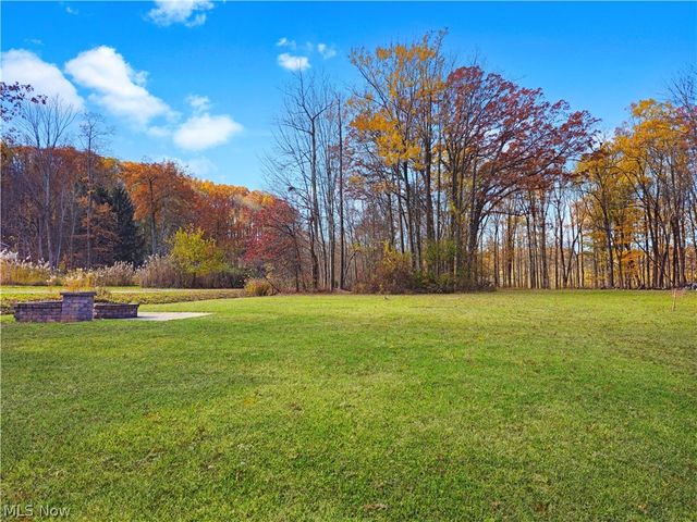 2264 River Road, Willoughby Hills, OH 44094