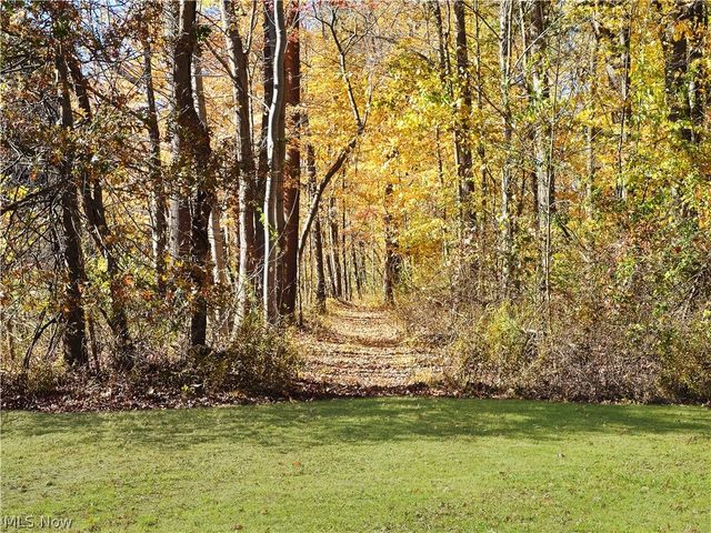 2264 River Road, Willoughby Hills, OH 44094