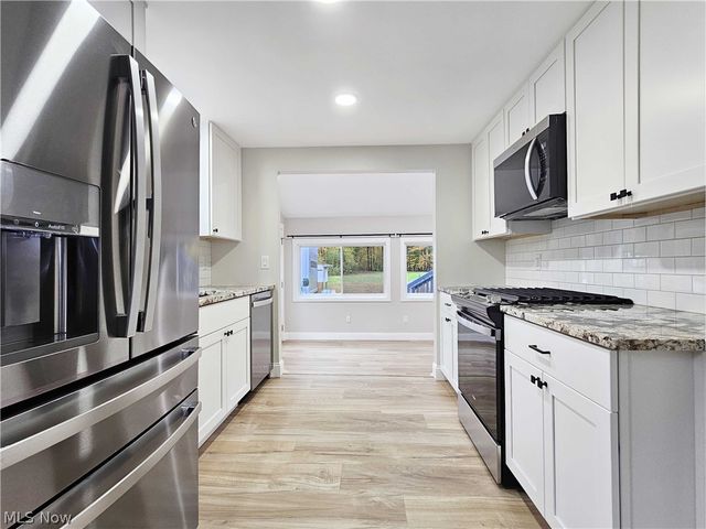 2264 River Road, Willoughby Hills, OH 44094