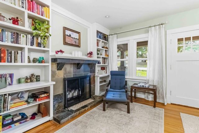 6009 Wayside Avenue, Cincinnati, OH 45230