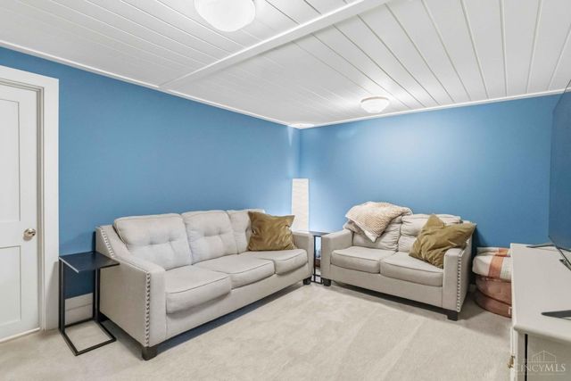6009 Wayside Avenue, Cincinnati, OH 45230