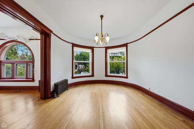 5718 S DORCHESTER Avenue 1, Chicago, IL 60637