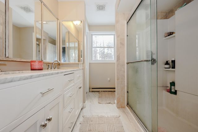 128 N Shore Road, Derry, NH 03038