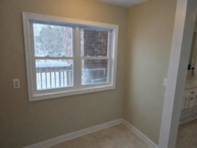 128 N Shore Road, Derry, NH 03038