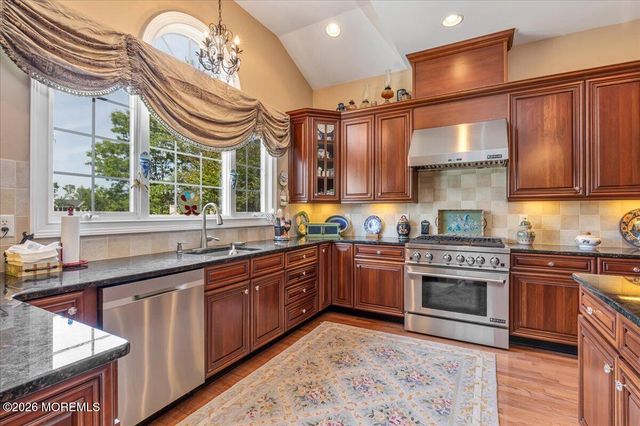 4 Apple Blossom Lane, Cream Ridge, NJ 08514