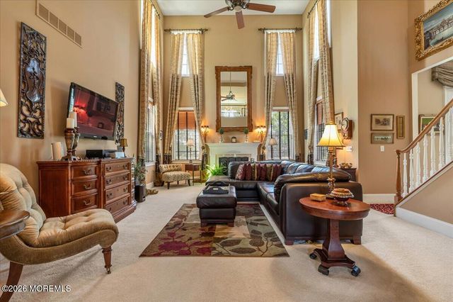4 Apple Blossom Lane, Cream Ridge, NJ 08514