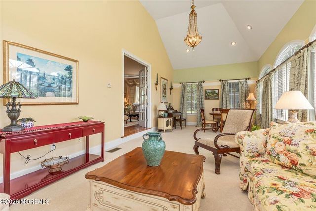 4 Apple Blossom Lane, Cream Ridge, NJ 08514