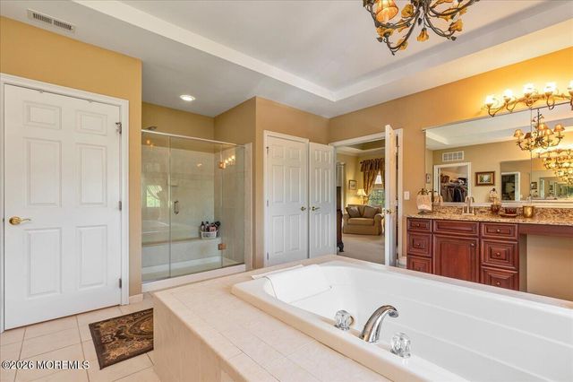 4 Apple Blossom Lane, Cream Ridge, NJ 08514
