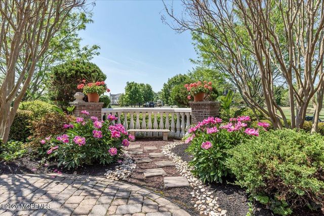 4 Apple Blossom Lane, Cream Ridge, NJ 08514