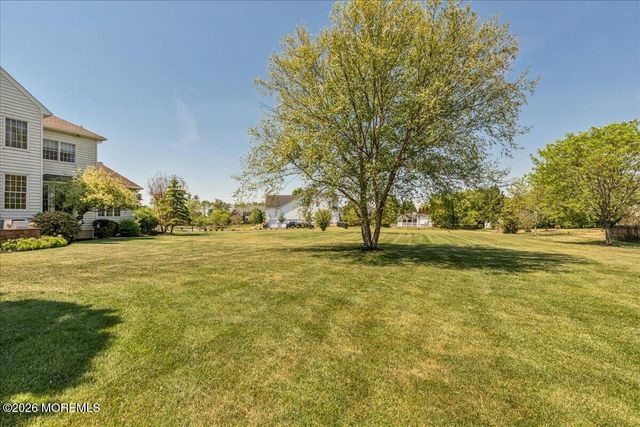 4 Apple Blossom Lane, Cream Ridge, NJ 08514