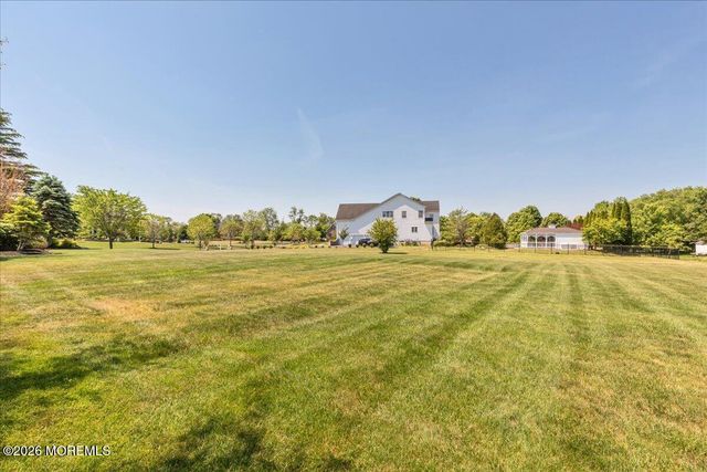 4 Apple Blossom Lane, Cream Ridge, NJ 08514