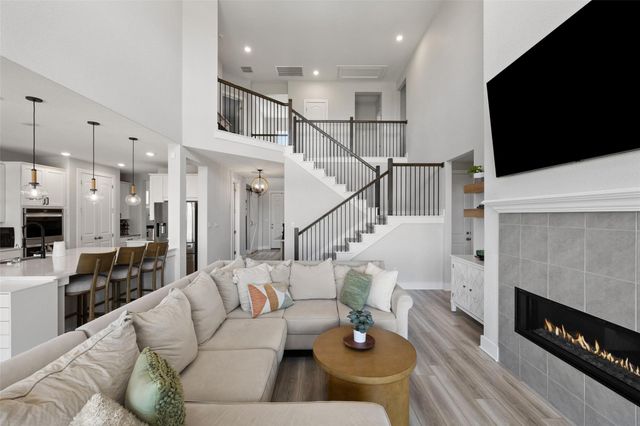 324 Cortaro DR, Dripping Springs, TX 78620