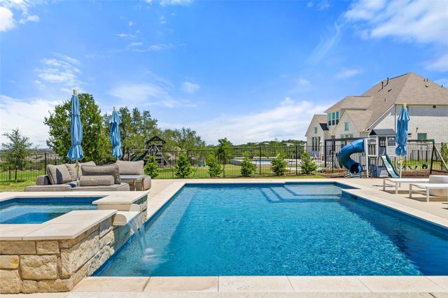 324 Cortaro DR, Dripping Springs, TX 78620