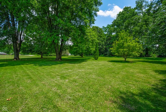 4977 State Road 46 East E, Nashville, IN 47448