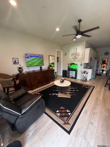 28342 Moreau Dr, Denham Springs, LA 70726