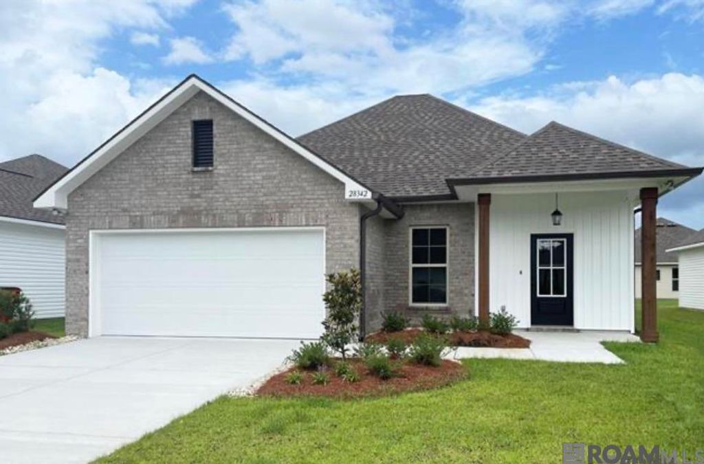 28342 Moreau Dr, Denham Springs, LA 70726