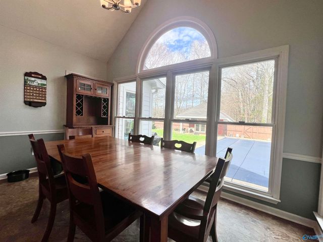 115 Beechnut Drive, New Market, AL 35761