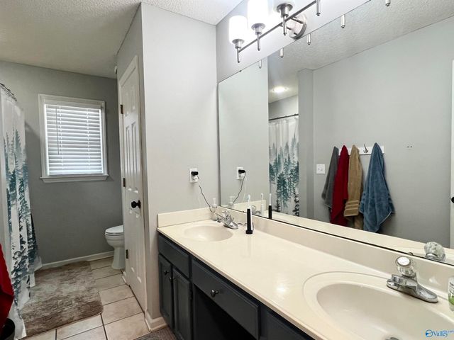 115 Beechnut Drive, New Market, AL 35761